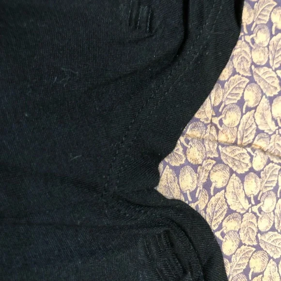 Woman’s Black Beaded Sweater/Shirt - Picture 5 of 6